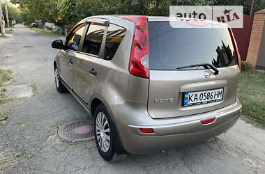 Хэтчбек Nissan Note 2008 в Киеве