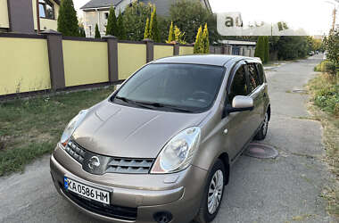 Хэтчбек Nissan Note 2008 в Киеве