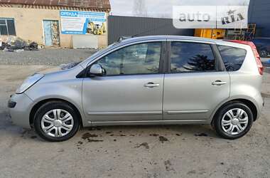 Хэтчбек Nissan Note 2007 в Виньковцах