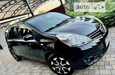 Хетчбек Nissan Note 2012 в Дніпрі