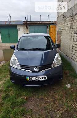 Хэтчбек Nissan Note 2013 в Вараше