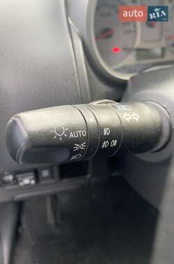 Хэтчбек Nissan Note 2008 в 