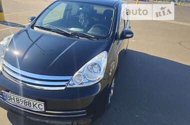 Хэтчбек Nissan Note 2012 в Одессе