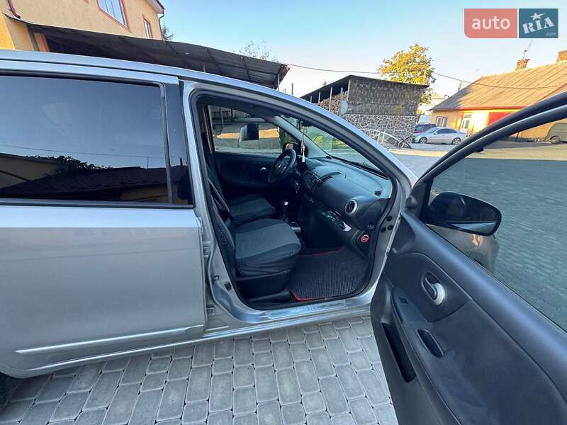 Хэтчбек Nissan Note 2011 в Черновцах фото 11 Хэтчбек Nissan Note 2011 в Черновцах