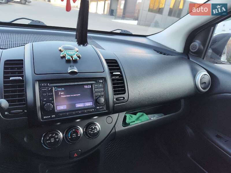 Хетчбек Nissan Note 2012 в Рівному
