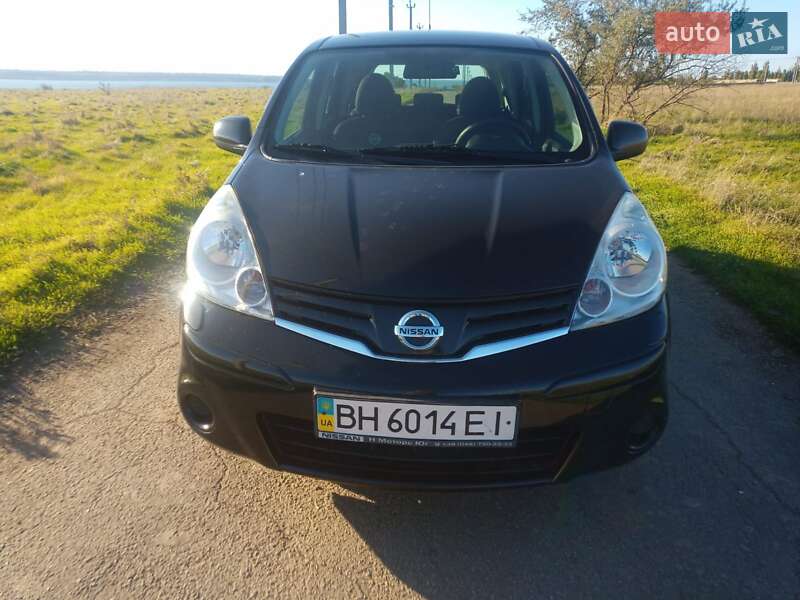 Хетчбек Nissan Note 2012 в Одесі