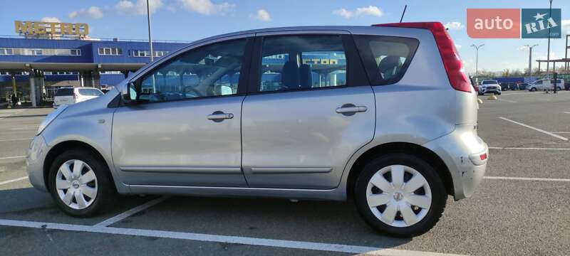 Хэтчбек Nissan Note 2008 в Трускавце