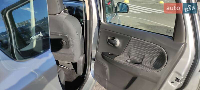 Хэтчбек Nissan Note 2008 в Трускавце