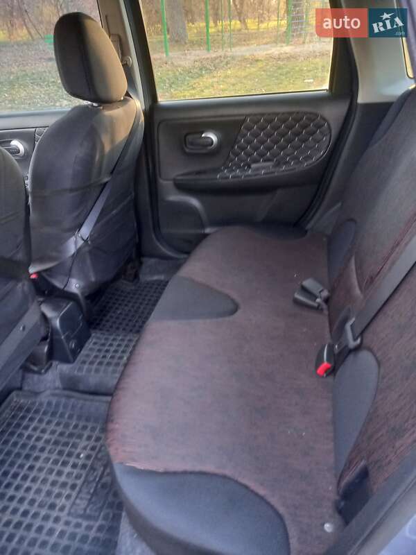 Хетчбек Nissan Note 2010 в Онуфріївці