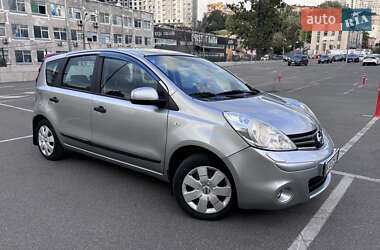 Хэтчбек Nissan Note 2011 в Чернигове