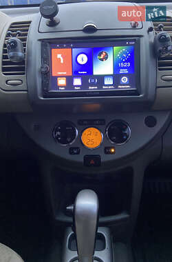 Хэтчбек Nissan Note 2007 в Киеве