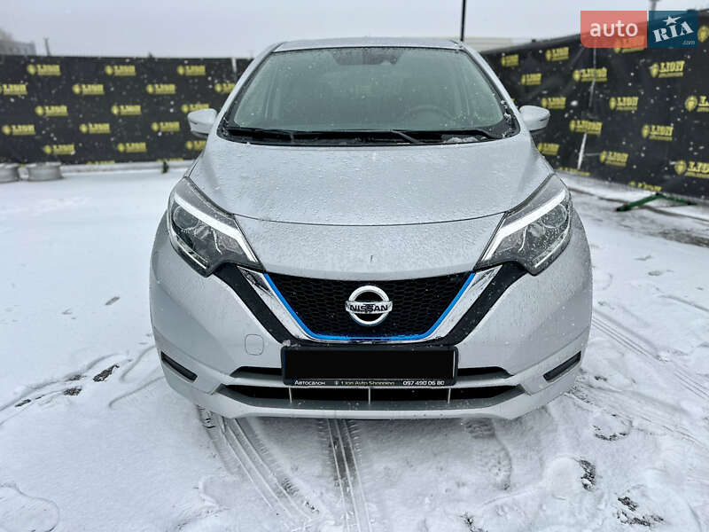 Хэтчбек Nissan Note 2016 в Киеве