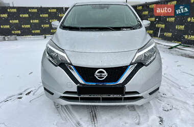 Хэтчбек Nissan Note 2016 в Киеве