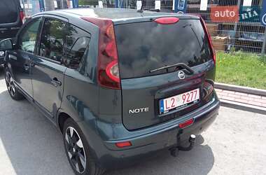 Хэтчбек Nissan Note 2012 в Владимире