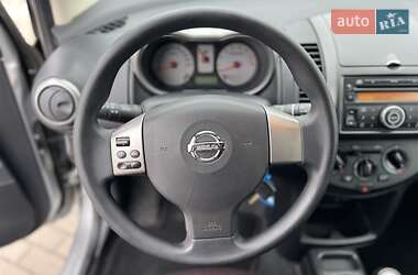Хэтчбек Nissan Note 2007 в 