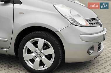 Хэтчбек Nissan Note 2007 в 