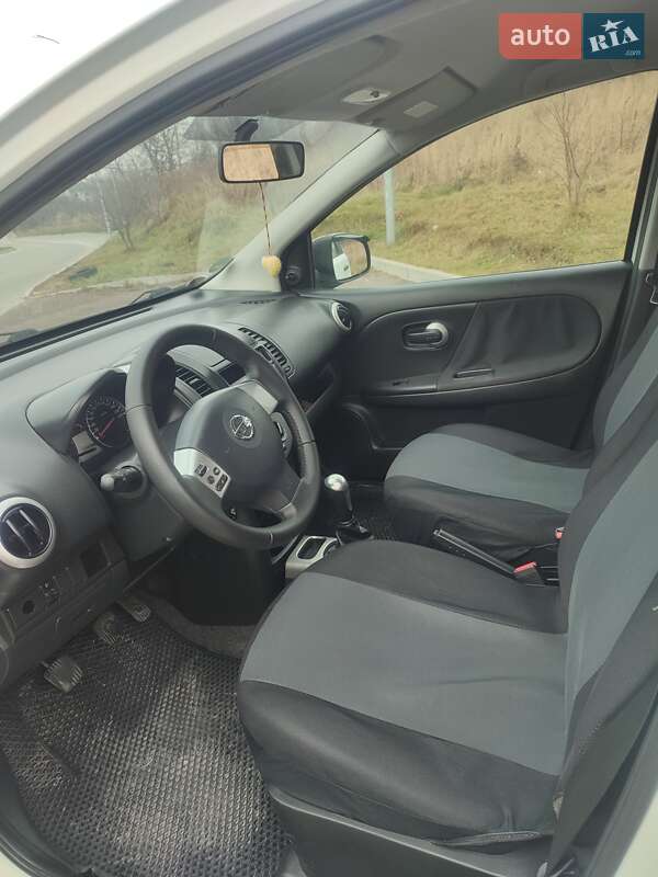Хэтчбек Nissan Note 2009 в Львове