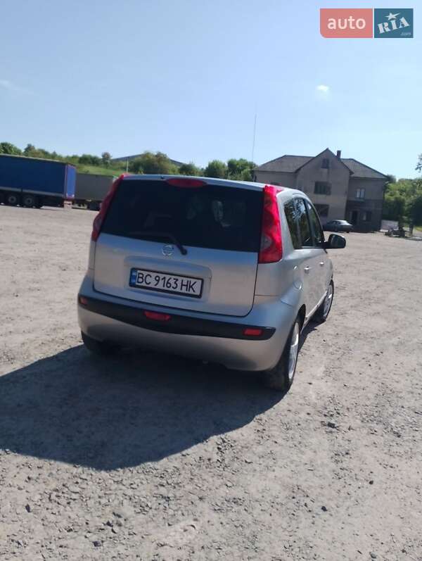 Хэтчбек Nissan Note 2006 в Винниках