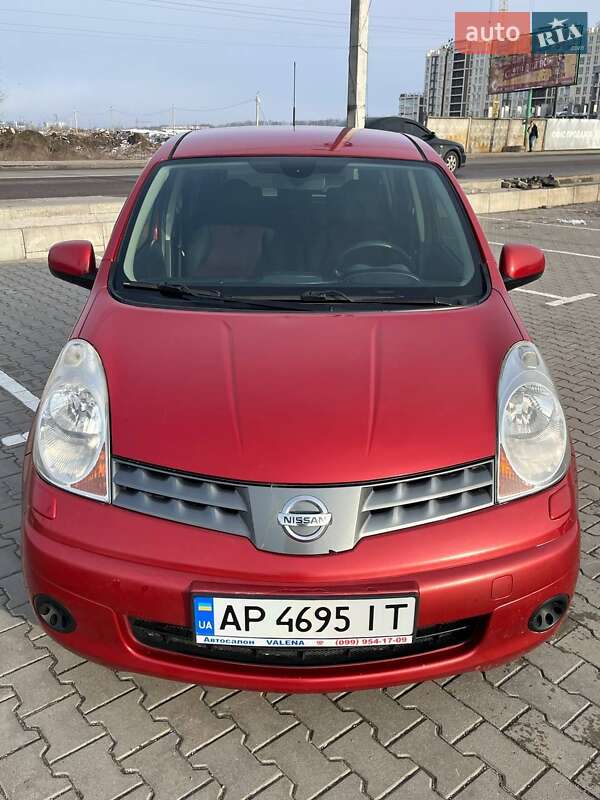 Хэтчбек Nissan Note 2008 в Киеве