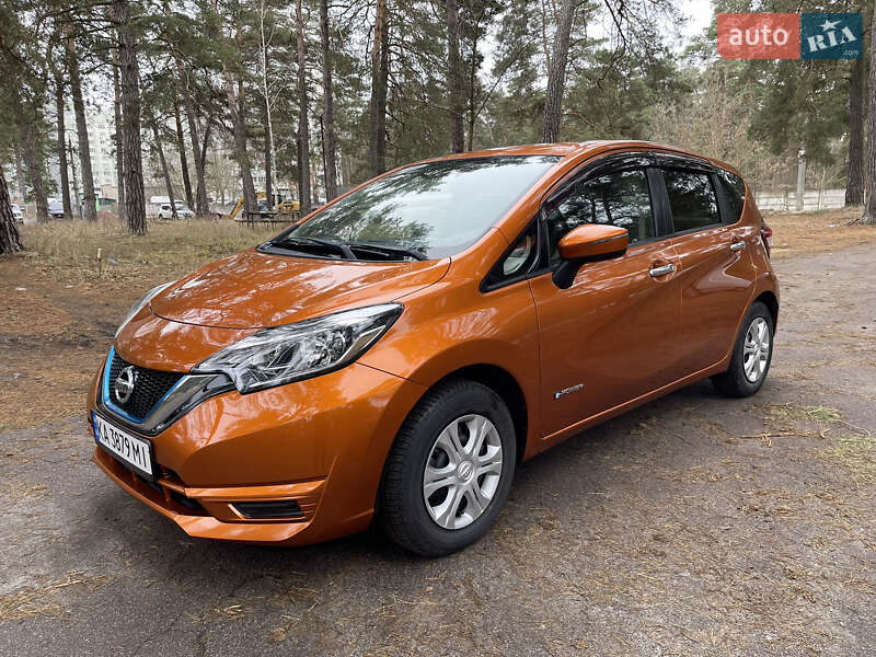 Хэтчбек Nissan Note 2017 в Киеве