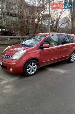 Хэтчбек Nissan Note 2008 в 