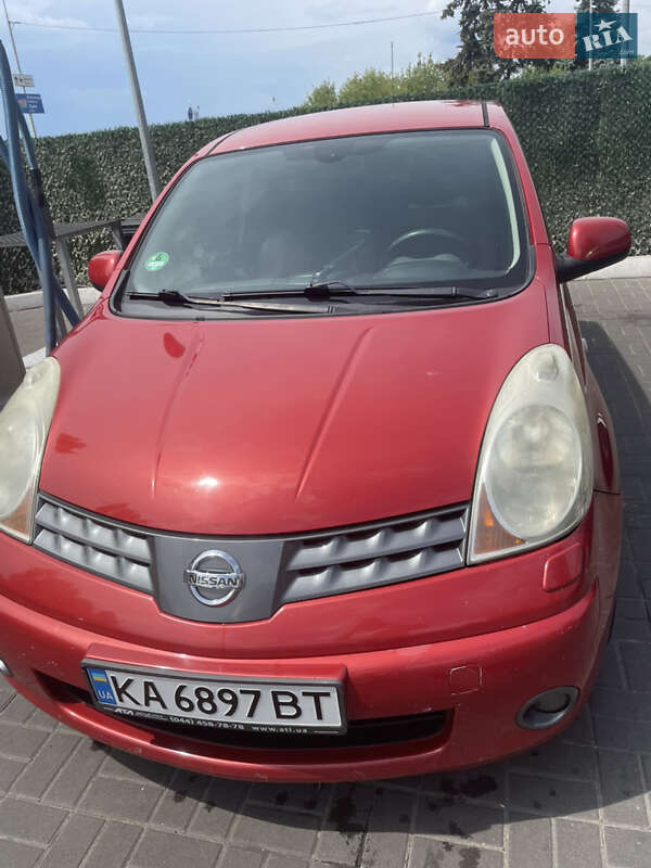 Хэтчбек Nissan Note 2008 в Киеве