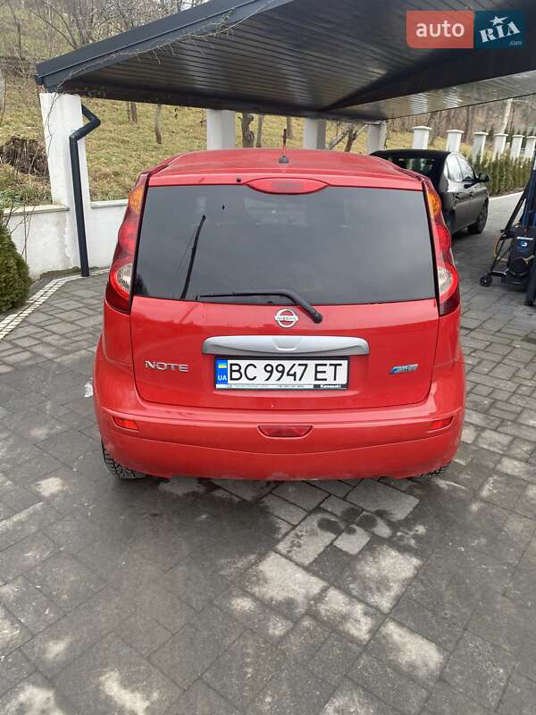 Хэтчбек Nissan Note 2012 в Львове фото 5 Хэтчбек Nissan Note 2012 в Львове