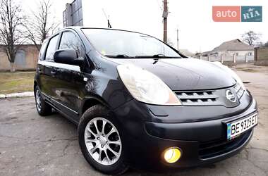 Хэтчбек Nissan Note 2006 в Первомайске