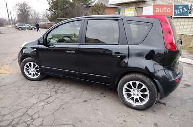 Хэтчбек Nissan Note 2006 в Первомайске