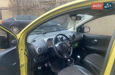 Хэтчбек Nissan Note 2006 в 