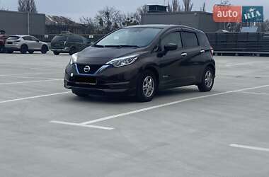 Хэтчбек Nissan Note 2017 в Киеве