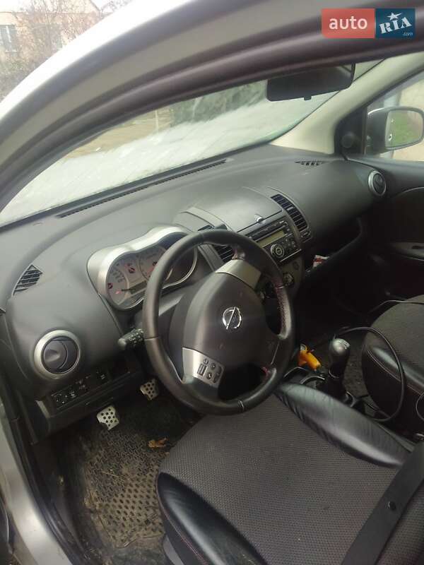 Хэтчбек Nissan Note 2008 в Одессе