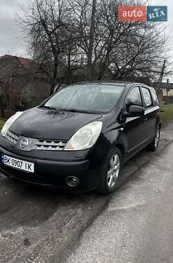 Хэтчбек Nissan Note 2006 в Луцке