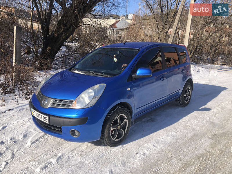 Хетчбек Nissan Note 2006 в 