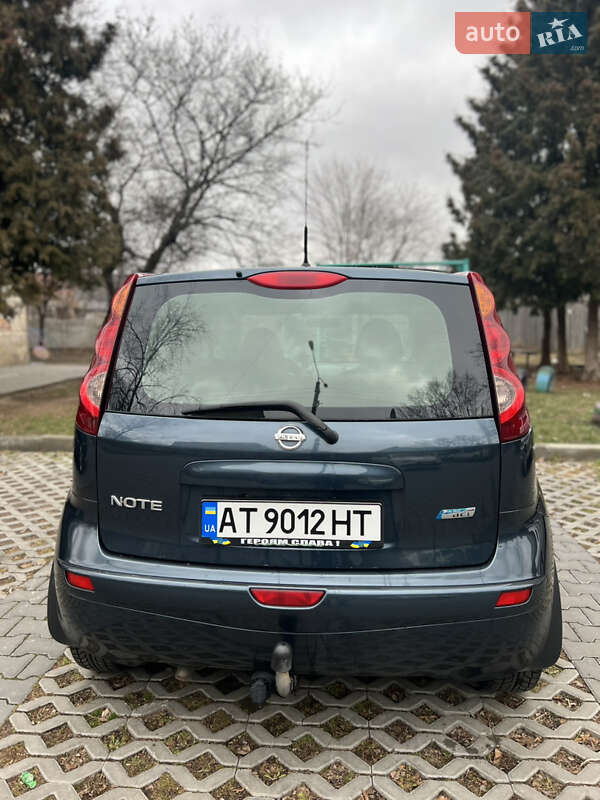 Хетчбек Nissan Note 2012 в Івано-Франківську
