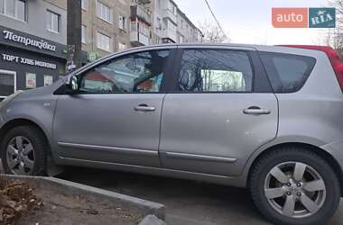Хэтчбек Nissan Note 2007 в 