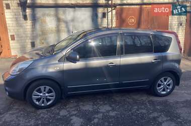 Хетчбек Nissan Note 2011 в Чернігові