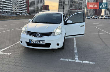 Хэтчбек Nissan Note 2013 в Киеве