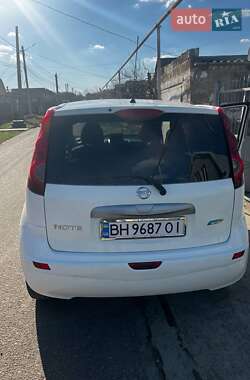 Хетчбек Nissan Note 2011 в Одесі