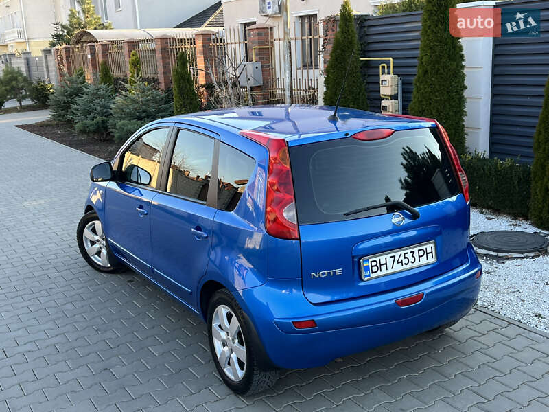Хэтчбек Nissan Note 2007 в Одессе