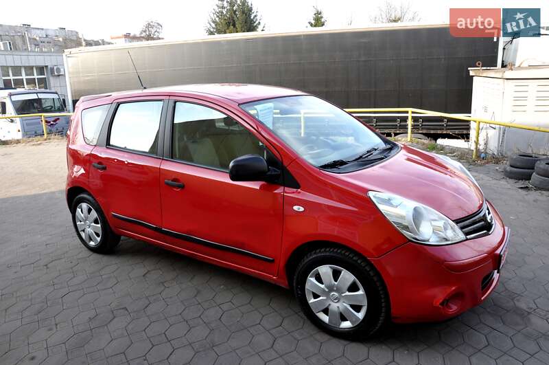 Хэтчбек Nissan Note 2009 в Львове