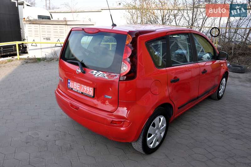 Хэтчбек Nissan Note 2009 в Львове