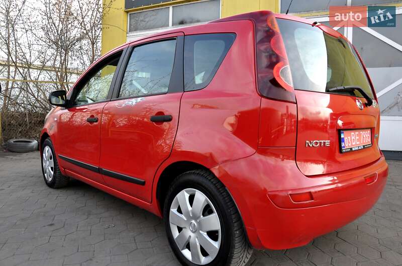 Хэтчбек Nissan Note 2009 в Львове