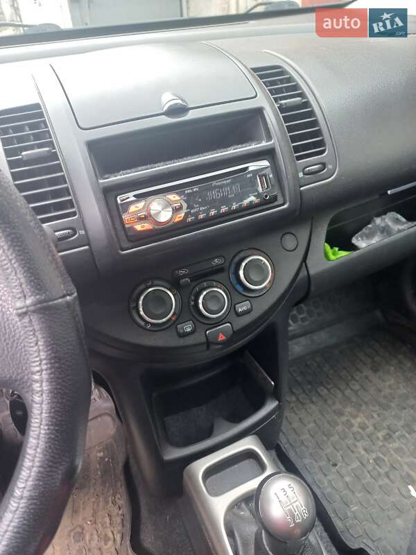 Хетчбек Nissan Note 2011 в Запоріжжі фото 9 Хетчбек Nissan Note 2011 в Запоріжжі