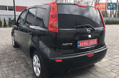 Хэтчбек Nissan Note 2007 в 