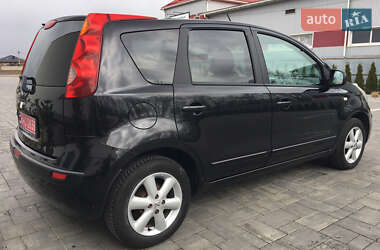 Хэтчбек Nissan Note 2007 в 
