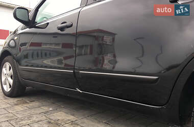 Хэтчбек Nissan Note 2007 в 