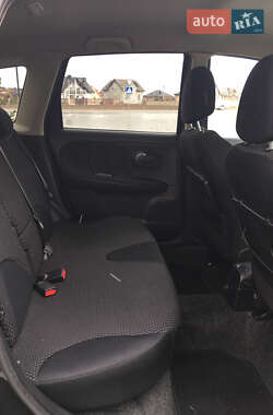 Хэтчбек Nissan Note 2007 в 