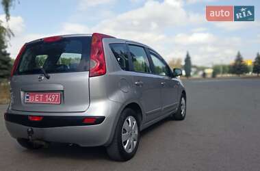 Хэтчбек Nissan Note 2006 в 