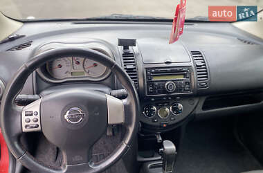 Хэтчбек Nissan Note 2007 в 